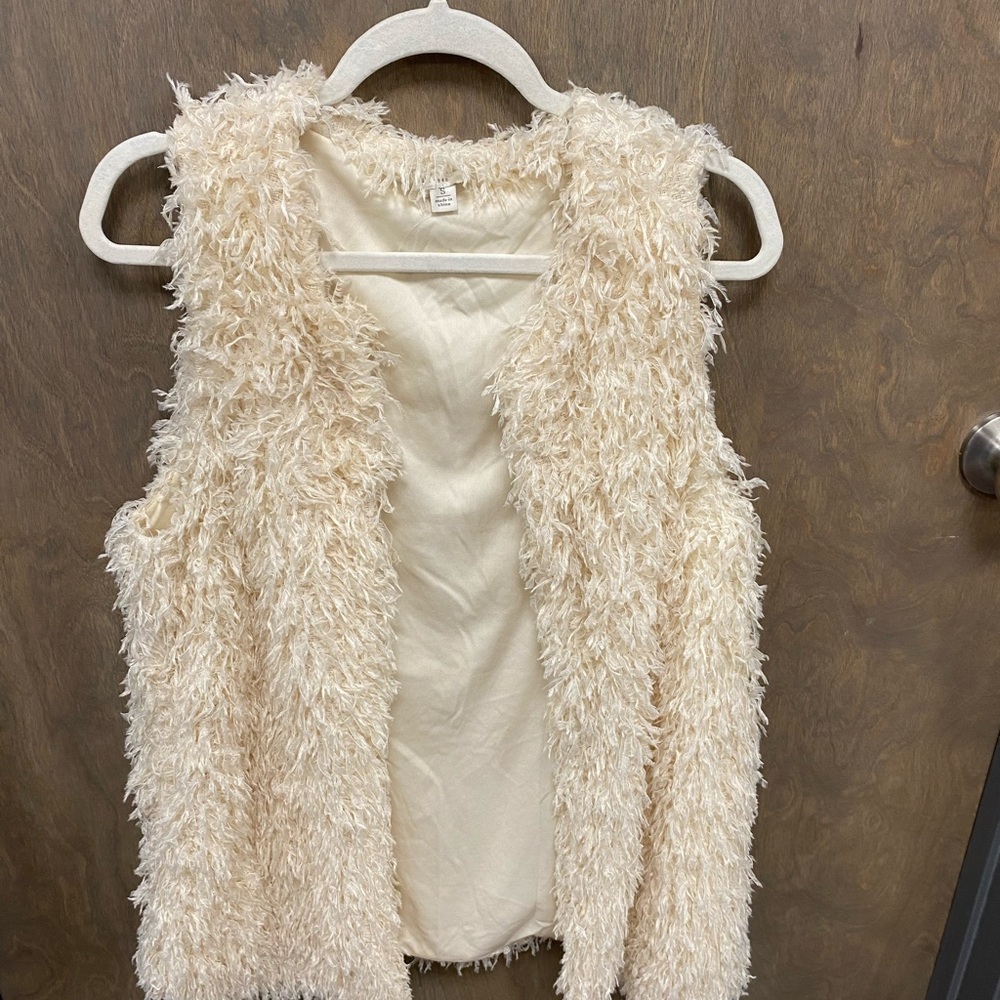 Chic Cream Fuzzy Vest for Women